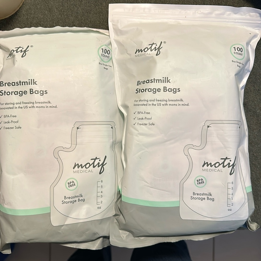 Motif Breastmilk storage bags